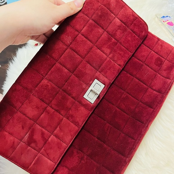 Authentic Chanel bag in good condition - Picture 2 of 6